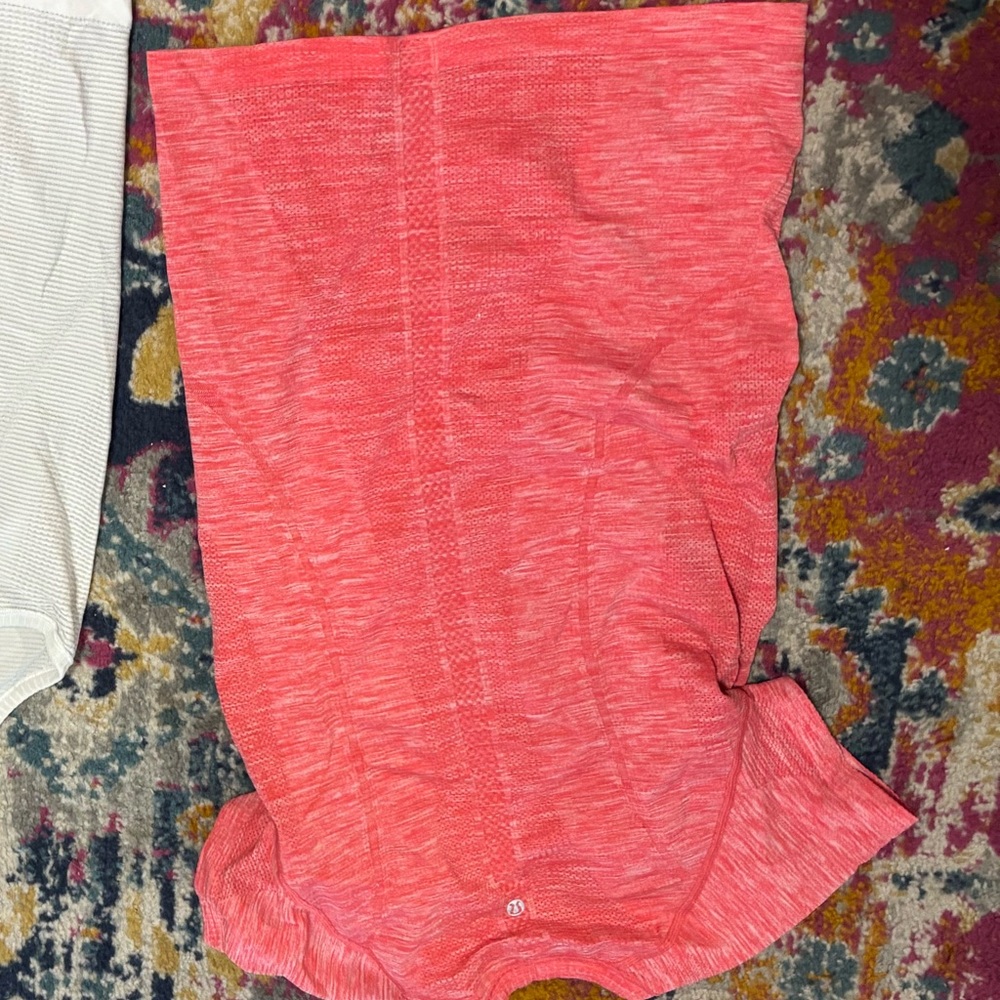 Lululemon Athletica Red Short Sleeve Tee